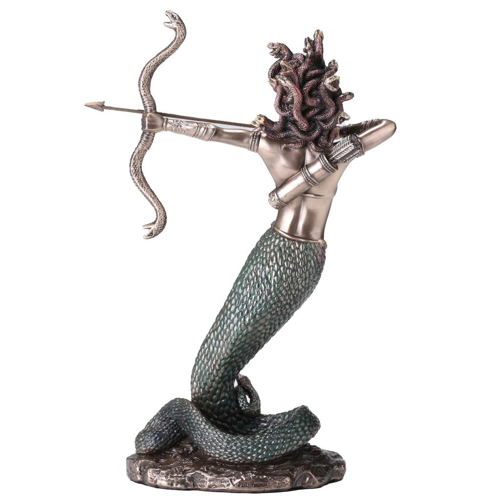 Medusa with Bow and Arrow — Bronze-Finish Statue, 23 cm – view 4